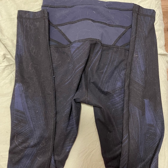Lululemon limited addition leggings size 4 - Picture 3 of 6